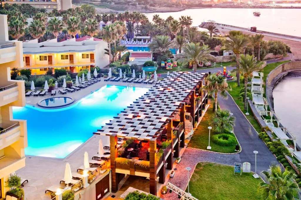 Vuni Palace Hotel and Casino and SPA